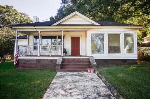 7 N Hillcrest Dr SE, Lindale, GA 30147