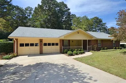 1909 Brandy Woods Trl SE, Conyers, GA 30013