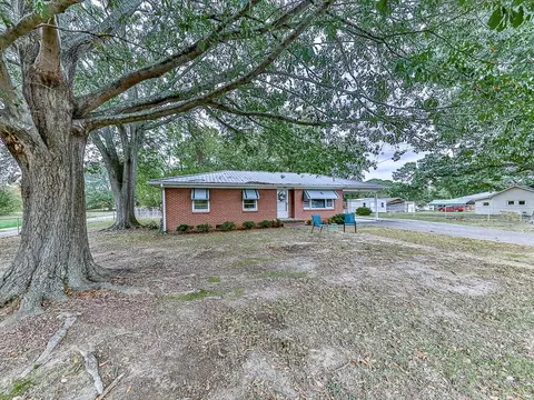 704 Mundy St, Rockmart, GA 30153