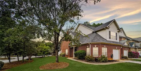 101 Stonebridge Xing, Newnan, GA 30265