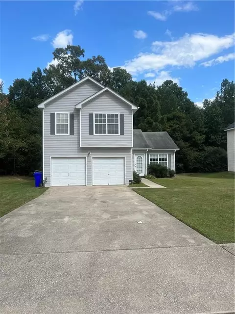 1618 Village Place Cir NE, Conyers, GA 30012