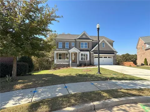 2000 Reserve Dr, Grayson, GA 30017