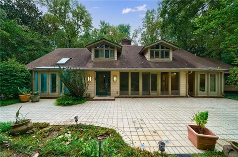 1327 Paces Forest Dr NW, Atlanta, GA 30327