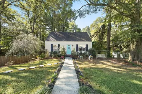 2468 Romain Way, East Point, GA 30344