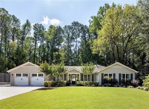 190 Pebble Trl, Alpharetta, GA 30009