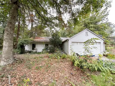 303 Colony Springs Ct, Woodstock, GA 30188