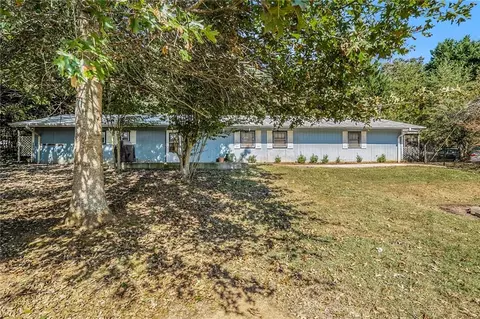 463 Yearwood Rd, Demorest, GA 30535