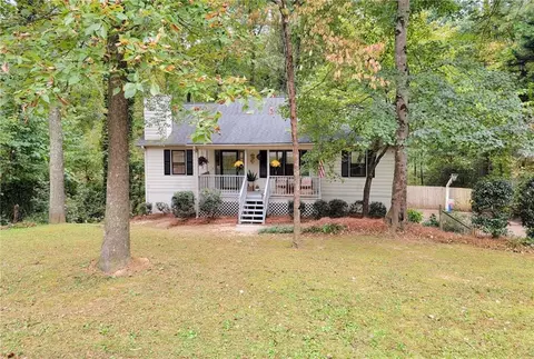 3813 Hardee Dr NW, Kennesaw, GA 30152