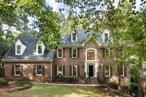 5316 Trowbridge Dr, Dunwoody, GA 30338
