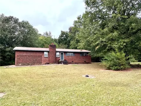 141 Joan Ln NE, Calhoun, GA 30701