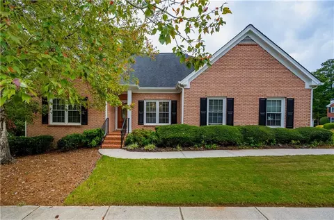 5215 Harbour Ridge Dr, Alpharetta, GA 30005
