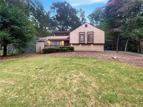 2060 John Dodgen Way, Marietta, GA 30062
