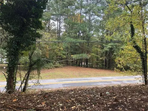 6195 Short Rd, Fairburn, GA 30213
