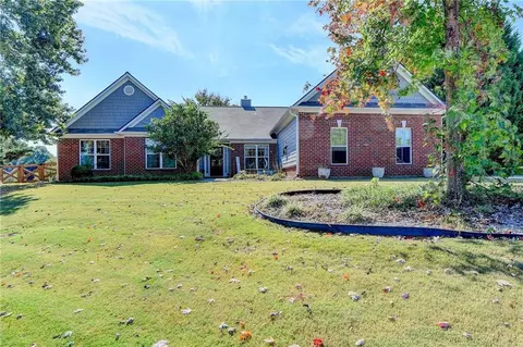 95 Drew Ct, Winder, GA 30680