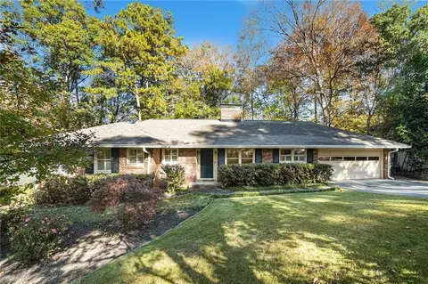 140 Lake Forrest Ln NE, Atlanta, GA 30342