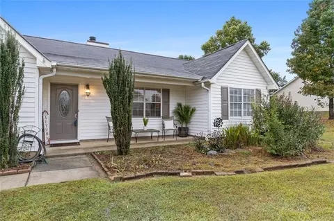 204 Fern Ct, Hampton, GA 30228 photo 2