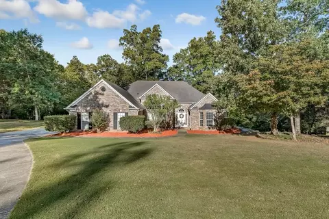 1953 E Bay St, Hoschton, GA 30548