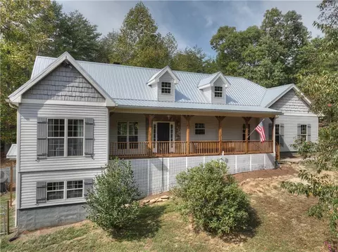 900 Evans Rd, Ellijay, GA 30536