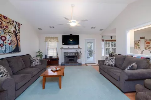 1619 Madison Dr, Bethlehem, GA 30620 photo 4