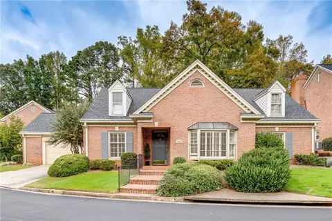 1805 Bedfordshire Dr, Decatur, GA 30033