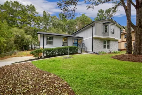 4169 Valley Brook Rd, Snellville, GA 30039