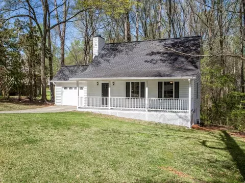 4511 Dons Ct SW, Mableton, GA 30126