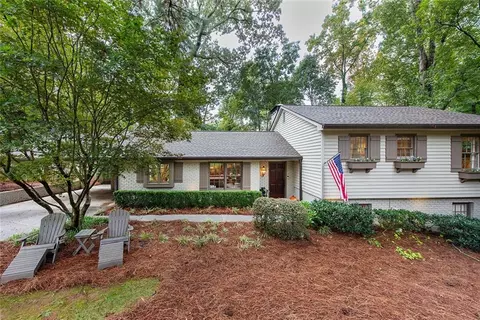 425 Forest Valley Rd, Atlanta, GA 30342