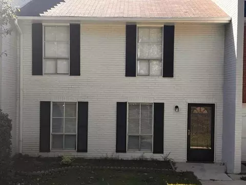 1072 Eastview Cir NE, Conyers, GA 30012