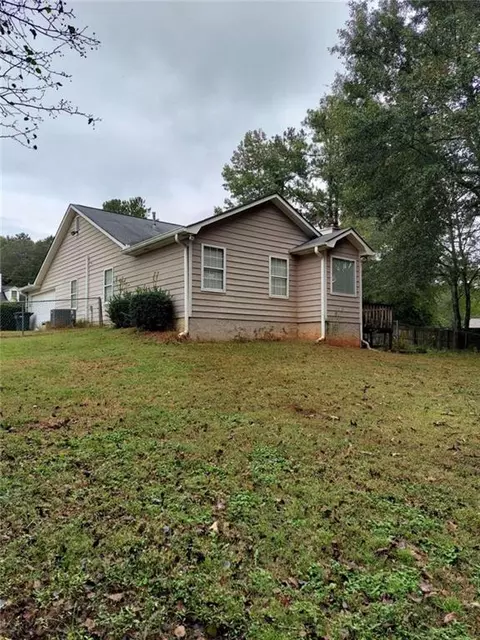 35 Cardinal Ct, Covington, GA 30016 photo 6