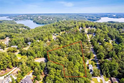 5545 Chestatee Landing Dr, Gainesville, GA 30506