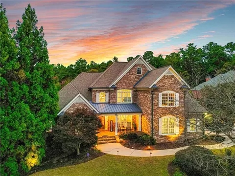 5433 Pierce Ct, Douglasville, GA 30135