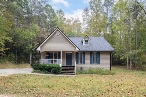 40 Holly Ln, Dahlonega, GA 30533