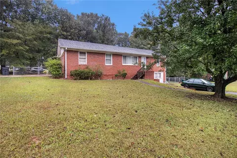404 Batiste Ln, Jonesboro, GA 30236