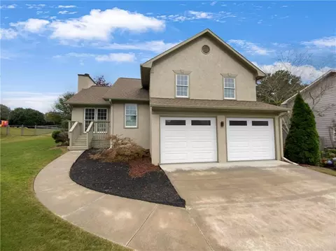 691 Simmons Mine Cir, Sugar Hill, GA 30518