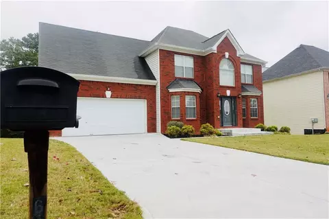 68 Courtneys Ln, Fayetteville, GA 30215