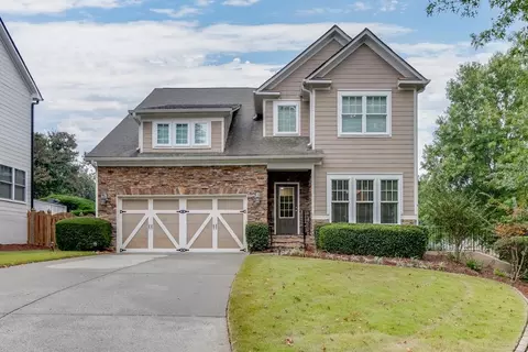 7863 Keepsake Ln, Flowery Branch, GA 30542