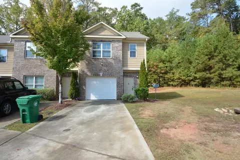 3011 Bonnes Dr, Lithonia, GA 30038