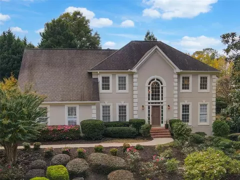 2160 Fairfax Dr, Alpharetta, GA 30009