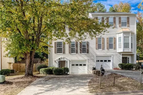 4318 Thorngate Ln, Acworth, GA 30101