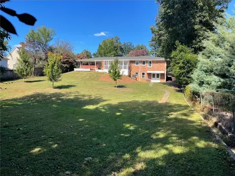 2220 Spring Hill Rd SE, Smyrna, GA 30080