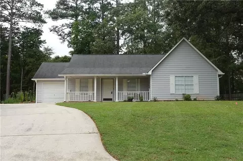 27 Manor Ct, Stockbridge, GA 30281