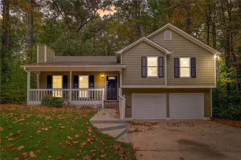 39 King Charles Rd, Dallas, GA 30157