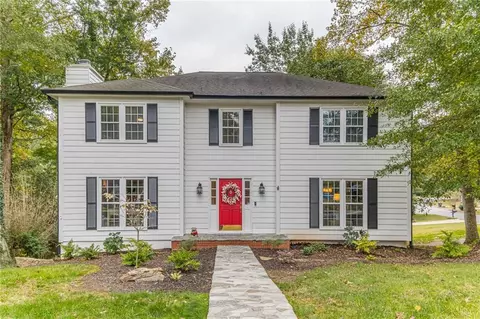 3992 Millwood Ln NW, Lilburn, GA 30047
