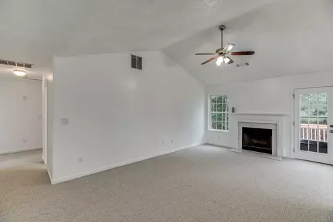Living - 182 Celestial Run, Winder, GA 30680 photo 4 of 5