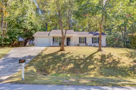 6744 Spring Head Dr, Flowery Branch, GA 30542