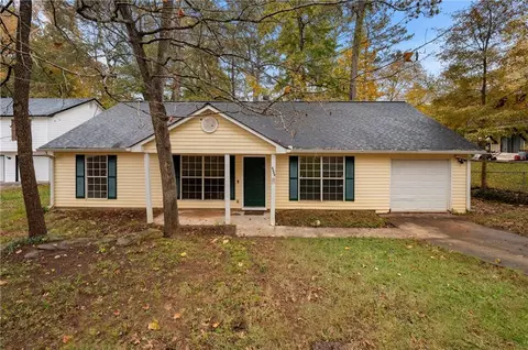 6866 Fielder Ct, Rex, GA 30273 photo 2