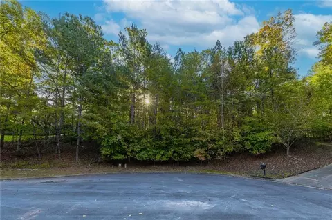 5971 Manchester Ln, Gainesville, GA 30506