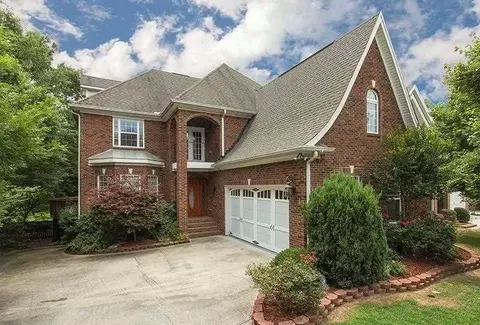 312 Hickory Springs Dr SE, Smyrna, GA 30082