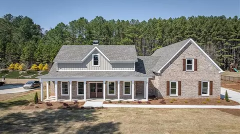 2109 Meadowood Cv, Monroe, GA 30655
