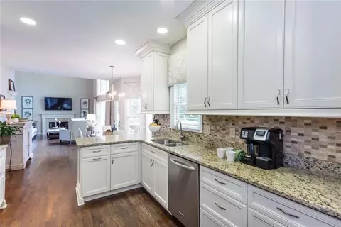 7110 Threadstone Overlook, Johns Creek, GA 30097 photo 17